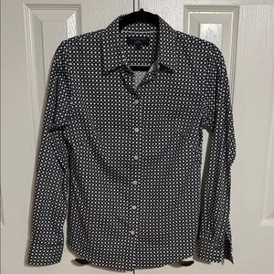 2 for $20✨Banana Republic Navy Geometric Button-Down | Size 6